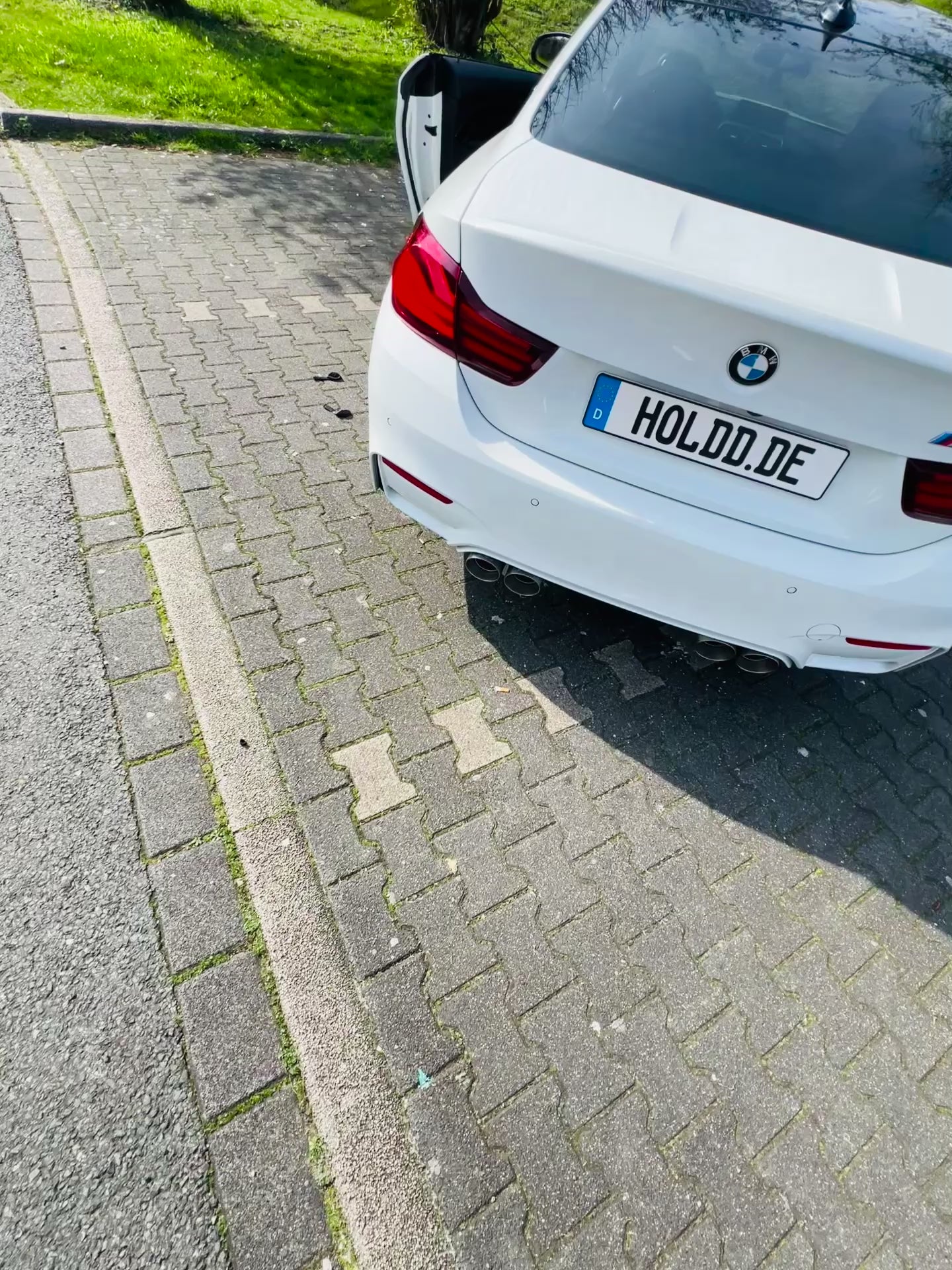 HOLD'D -MAGNETKENNZEICHHALTER